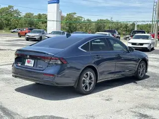 Honda Accord Híbrido 2023 EX-L 4 puertas Sedan