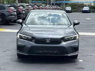 Honda Civic 2023 LX 4 puertas Sedan