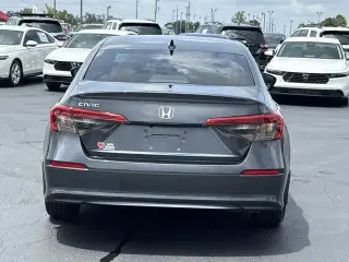 Honda Civic 2023 LX 4 puertas Sedan