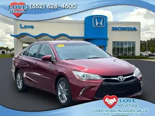 Toyota Camry 2017 SE 4dr Sedan