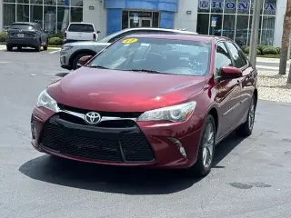 Toyota Camry 2017 SE 4dr Sedan