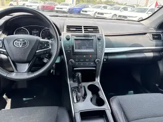 Toyota Camry 2017 SE 4dr Sedan