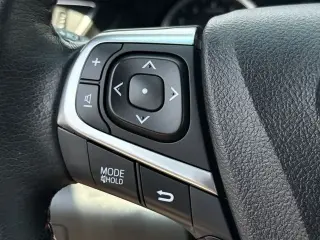 Toyota Camry 2017 SE 4dr Sedan