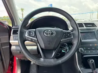 Toyota Camry 2017 SE 4dr Sedan