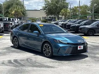 Toyota Camry 2025 SE 4dr Sedan