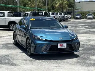 Toyota Camry 2025 SE 4dr Sedan