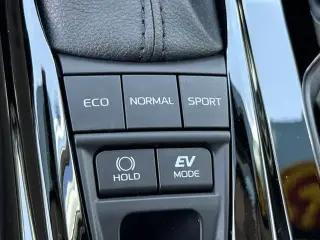Toyota Camry 2025 SE 4dr Sedan