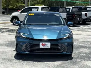 Toyota Camry 2025 SE 4dr Sedan