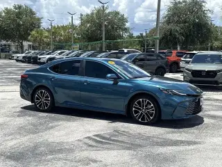 Toyota Camry 2025 SE 4dr Sedan
