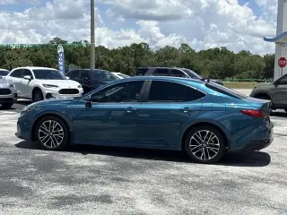 Toyota Camry 2025 SE 4dr Sedan