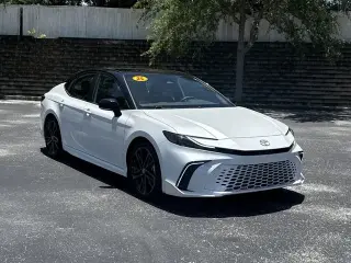 Toyota Camry 2025 SE 4p Sedan