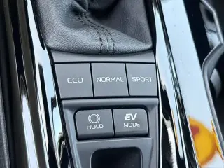Toyota Camry 2025 SE 4p Sedan