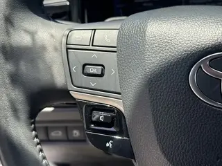 Toyota Camry 2025 SE 4p Sedan