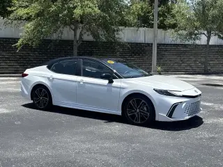 Toyota Camry 2025 SE 4p Sedan