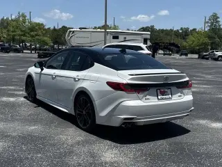 Toyota Camry 2025 SE 4p Sedan
