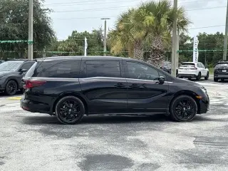 Honda Odyssey 2024 Sport 4 puertas Mini-Van