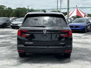 Honda Odyssey 2024 Sport 4 puertas Mini-Van