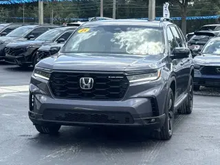 Honda Pilot 2025 AWD Edición Negra 4 puertas SUV