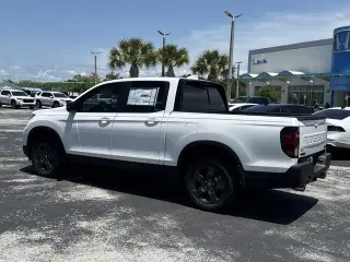 Honda Ridgeline 2026 AWD TrailSport 4p. Cabina Doble 5,3 pies de caja estanca