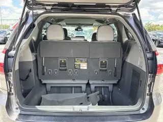 Toyota Sienna 2020 XLE 7-Pasajeros Auto Access Asiento 4p Minivan