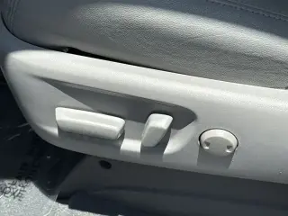 Toyota Sienna 2020 XLE 7-Pasajeros Auto Access Asiento 4p Minivan
