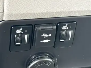 Toyota Sienna 2020 XLE 7-Pasajeros Auto Access Asiento 4p Minivan