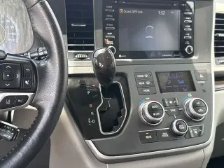 Toyota Sienna 2020 XLE 7-Pasajeros Auto Access Asiento 4p Minivan
