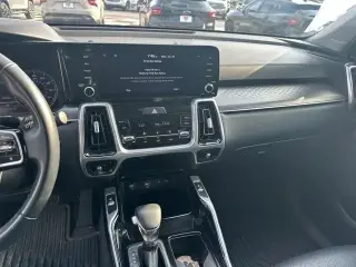 Kia Sorento 2022 tracción total SX 4 puertas SUV