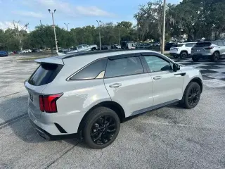 Kia Sorento 2022 tracción total SX 4 puertas SUV