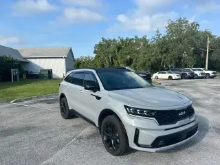 Kia Sorento 2022 tracción total SX 4 puertas SUV