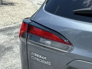 Toyota Corolla Cross 2024 AWD XLE 4dr Crossover