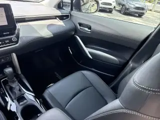 Toyota Corolla Cross 2024 AWD XLE 4dr Crossover