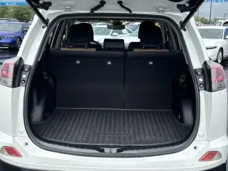 Toyota RAV4 2018 Limited 4p SUV