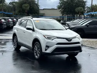 Toyota RAV4 2018 Limited 4p SUV