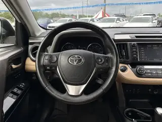 Toyota RAV4 2018 Limited 4p SUV