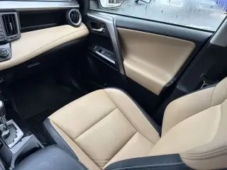 Toyota RAV4 2018 Limited 4p SUV