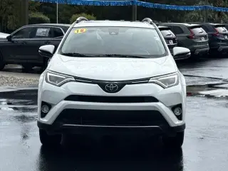 Toyota RAV4 2018 Limited 4p SUV