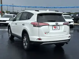 Toyota RAV4 2018 Limited 4p SUV
