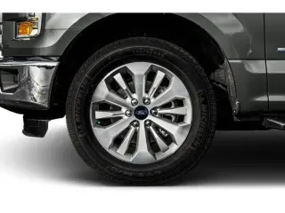 Ford F-150 2015 4x2 XLT 4 puertas SuperCrew 5.5 pies SB