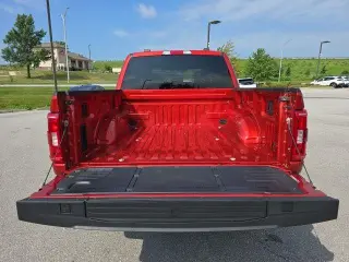 Ford F-150 2023 4x4 XLT 4 puertas SuperCrew 5.5 pies. SB
