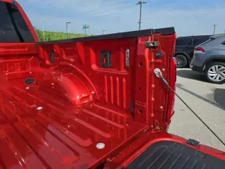 Ford F-150 2023 4x4 XLT 4 puertas SuperCrew 5.5 pies. SB