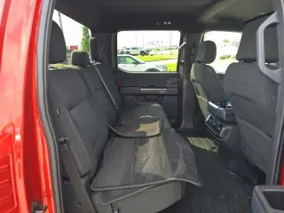 Ford F-150 2023 4x4 XLT 4 puertas SuperCrew 5.5 pies. SB