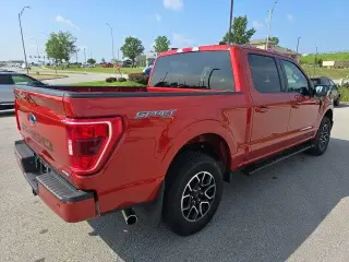 Ford F-150 2023 4x4 XLT 4 puertas SuperCrew 5.5 pies. SB