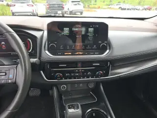 Nissan Rogue 2023 AWD Platinum 4p Crossover