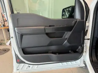 Ford F-150 2024 4x4 STX 4 puertas SuperCab 1.98 m (6.5 pies) caja corta