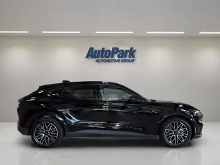 Ford Mustang Mach-E 2025 AWD Premium 4 puertas SUV