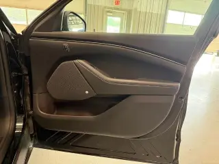 Ford Mustang Mach-E 2025 AWD Premium 4 puertas SUV