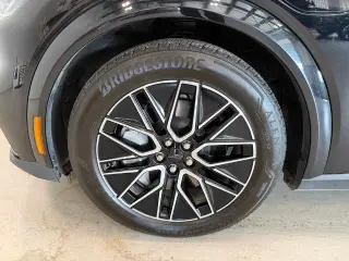 Ford Mustang Mach-E 2025 AWD Premium 4 puertas SUV