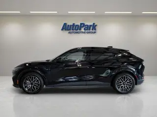 Ford Mustang Mach-E 2025 AWD Premium 4 puertas SUV