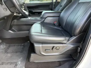Ford Expedition MAX 2023 4x2 XLT 4 puertas SUV